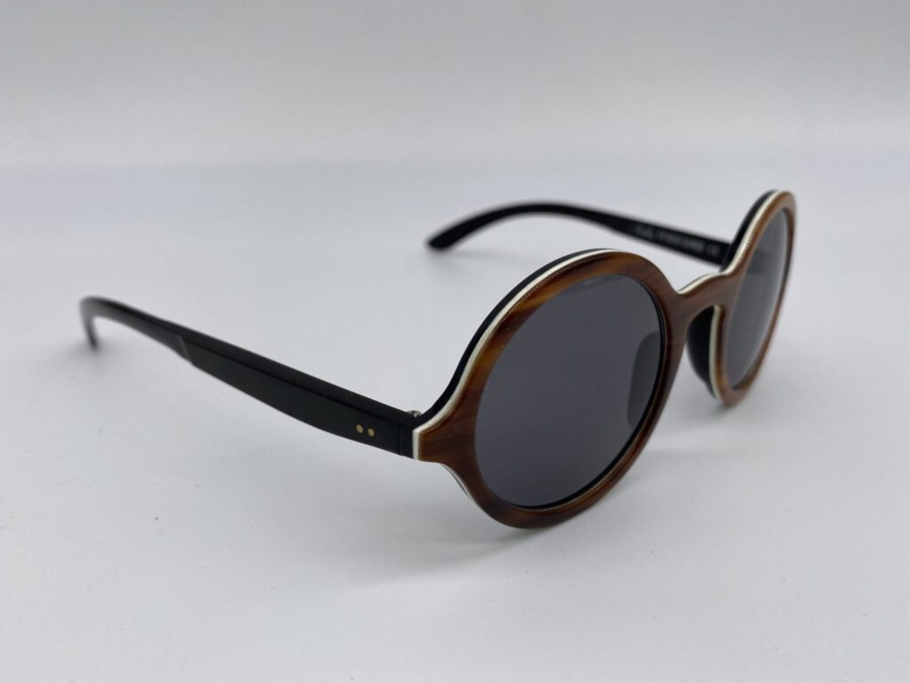 Thohr Sonnenbrillen aus Horn